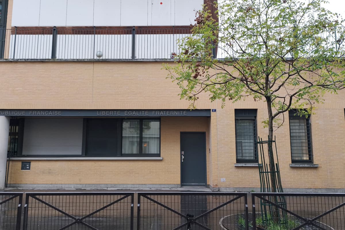 École polyvalente - 17, cité Champagne - Cour oasis