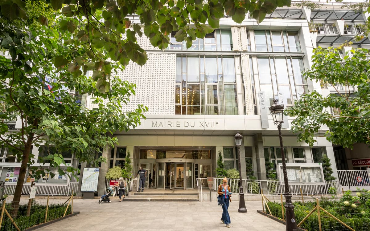 Mairie du 17e - 16, rue des Batignolles - Réamenagement de l'accueil au rez-de- chaussée