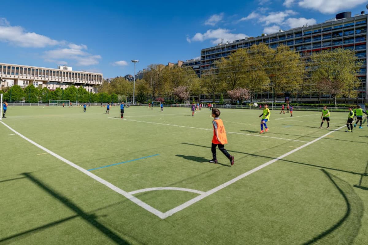 Stade de la Porte de la Muette -Reprise du sol et du terrain handball
