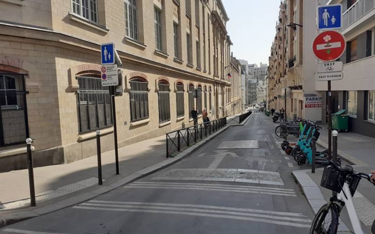 Rue de la Brèche aux Loups