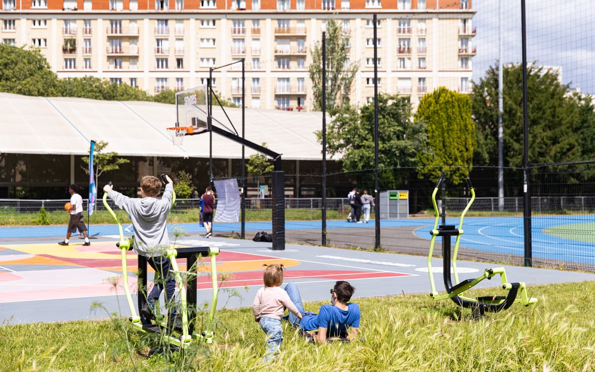 Rénovons les terrains de sport du 11e