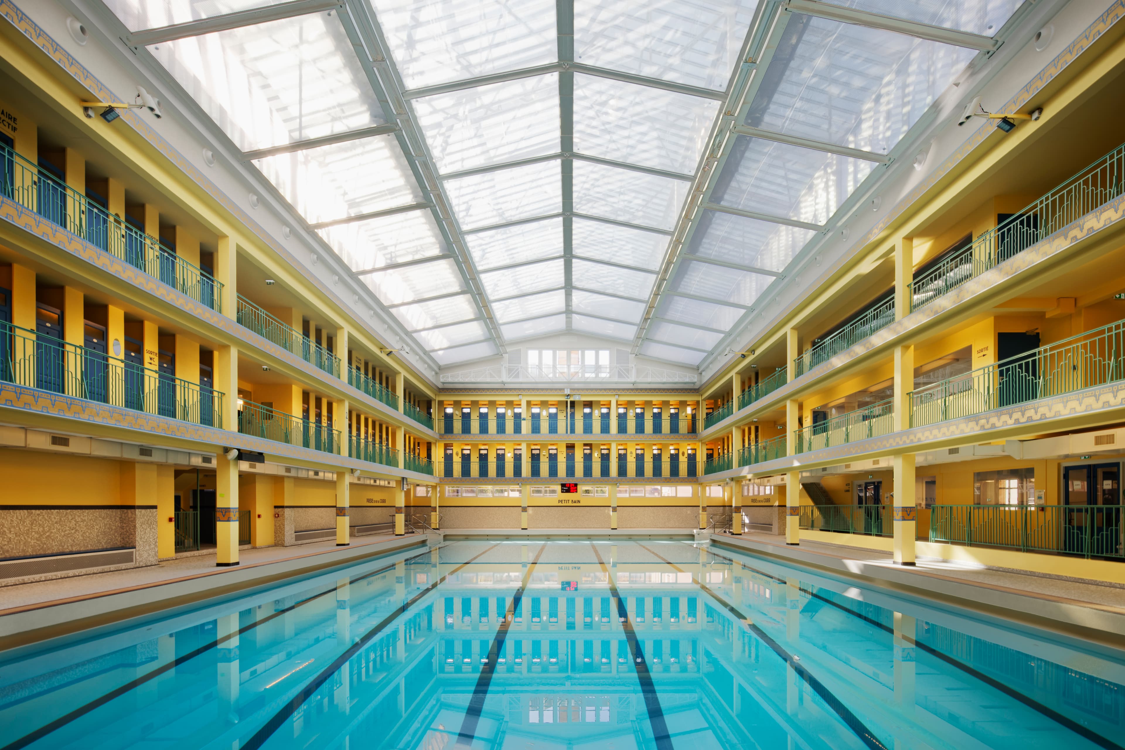 Illustration générique piscine municipale