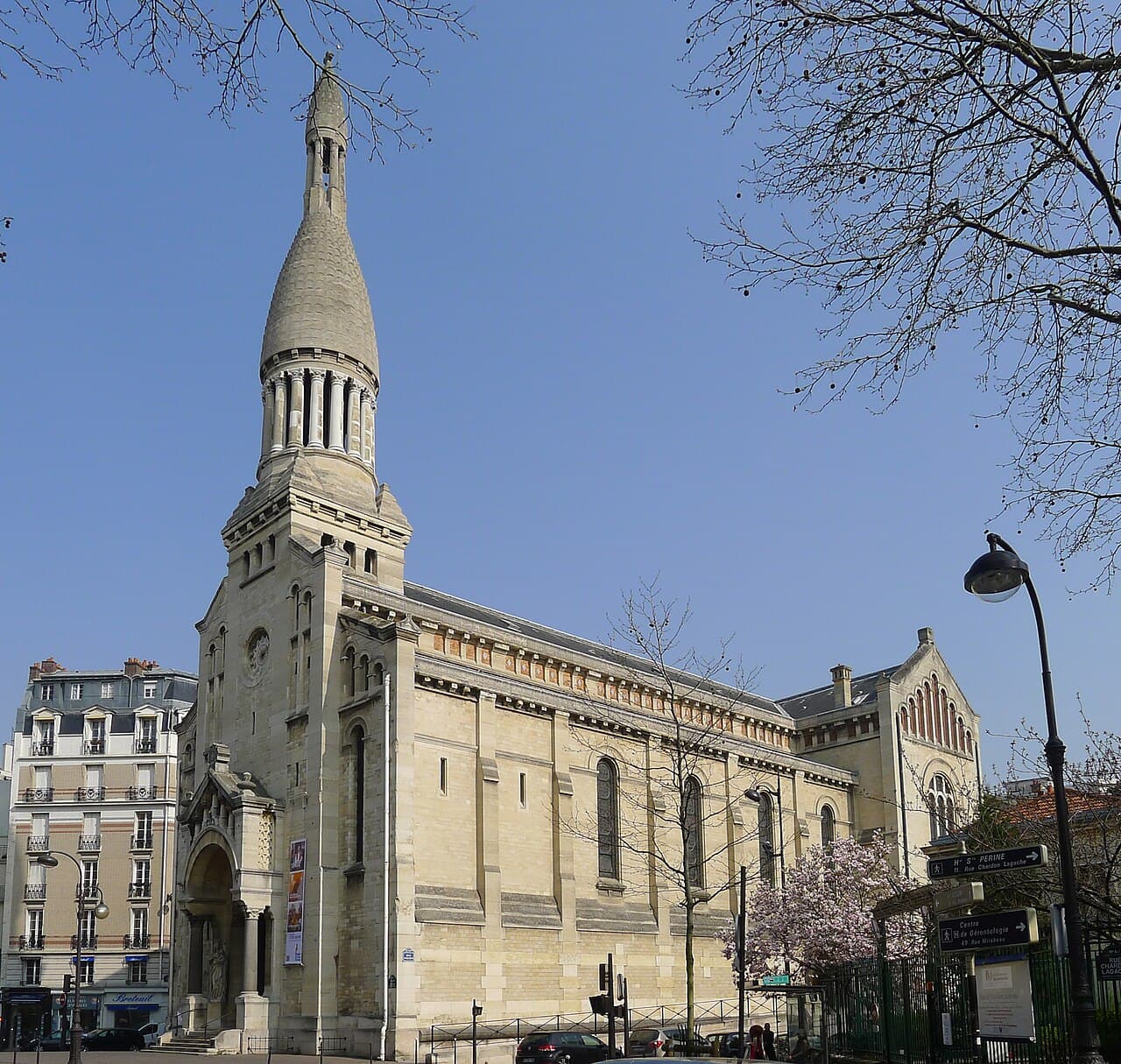 Eglise Notre Dame d'Auteuil - Restauration des décors intérieurs et des vitraux